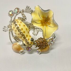 Elegant Silver and Yellow Floral Bracelet